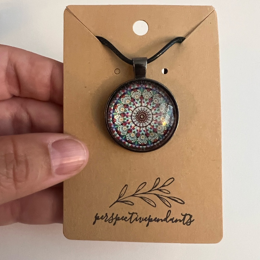 Handmade Cabochon Pendant Necklace 🌿